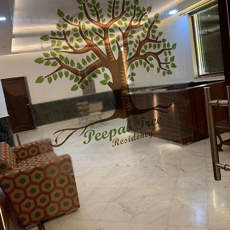 Peepal Tree Residency Near Max Hospital Saket Acomodação com café da manhã Nova Deli Exterior foto
