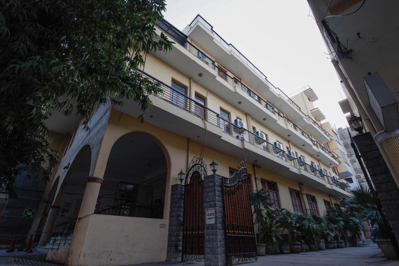 Peepal Tree Residency Near Max Hospital Saket Acomodação com café da manhã Nova Deli Exterior foto